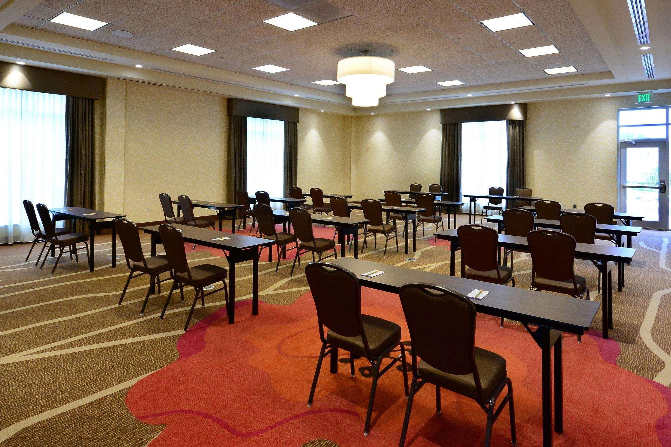 Hilton Garden Inn Greensboro Airport Exterior foto