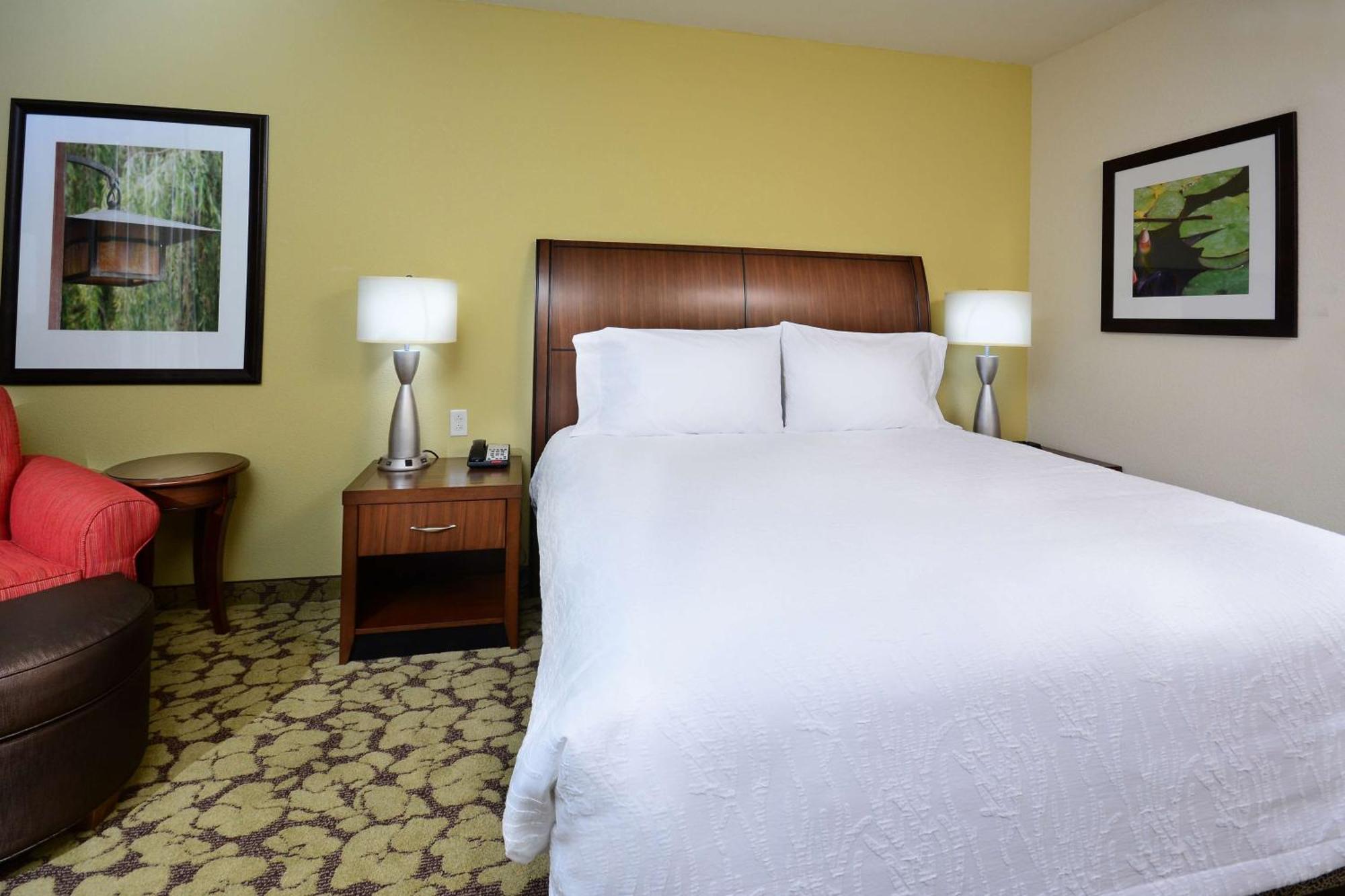 Hilton Garden Inn Greensboro Airport Exterior foto